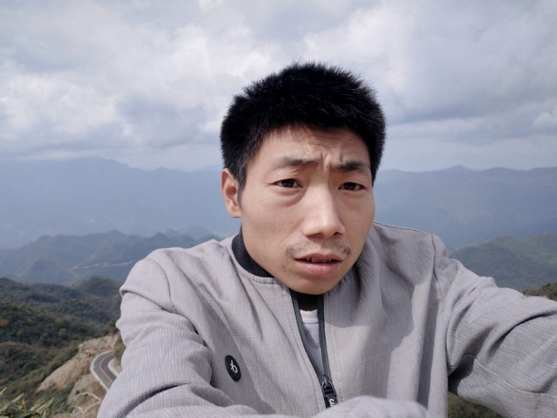 向后半生奋斗的第一张照片--漳州交友网
