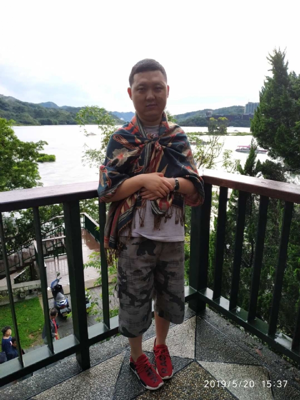 爱情里的俩个人的第一张照片--漳州交友网