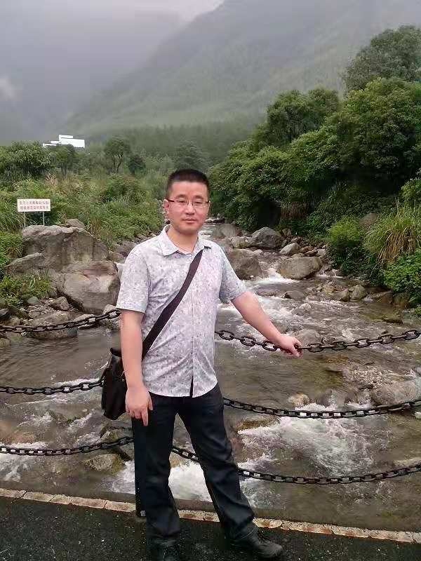 淡定牛魔王的第三张照片--漳州交友网