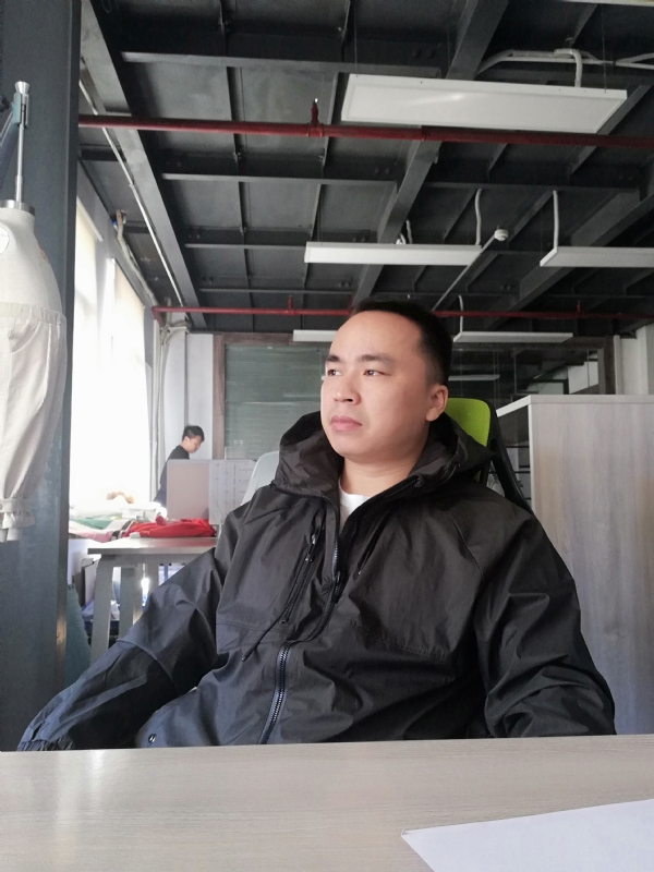 左眼皮跳跳的第一张照片--漳州交友网