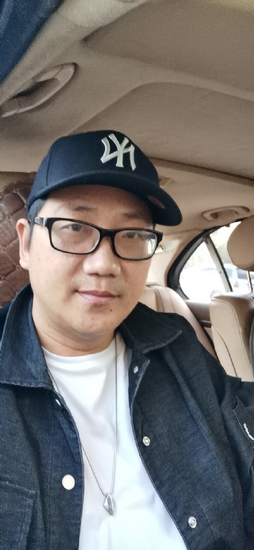 拥抱幸福的第一张照片--漳州交友网