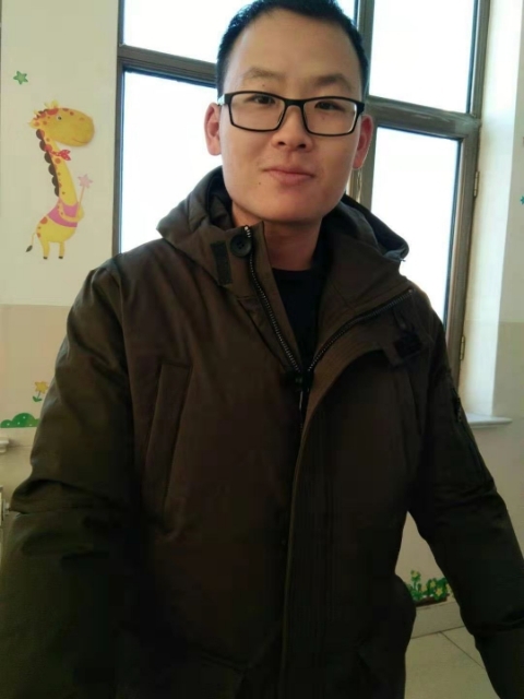 品上男人的第一张照片--漳州交友网