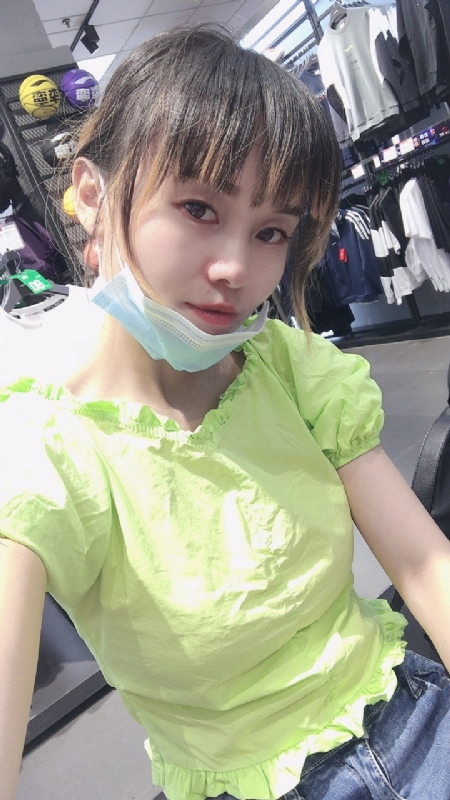 婀娜袅袅的第一张照片--漳州交友网
