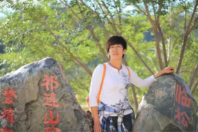 弱水河边青春草的第一张照片--漳州交友网