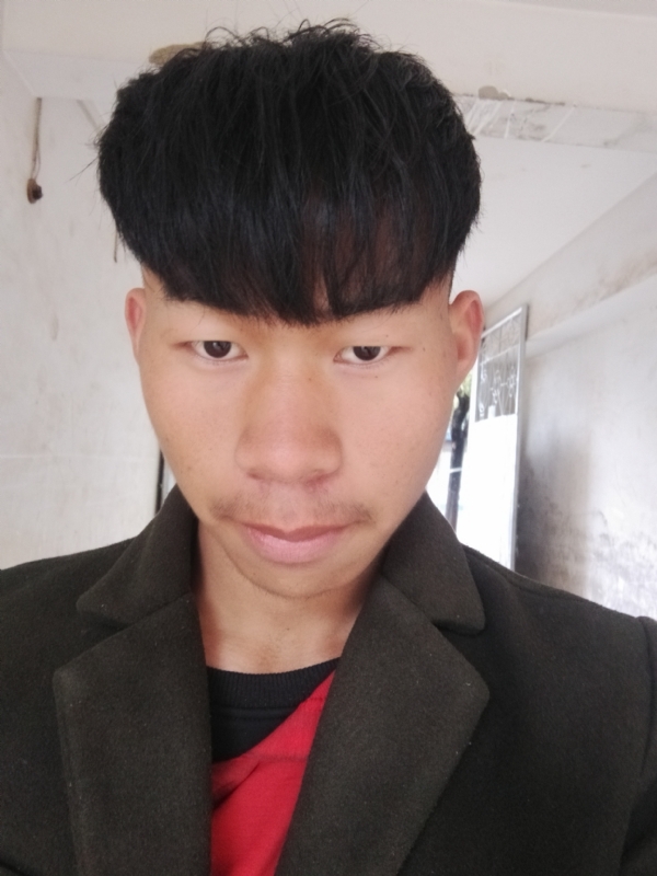 少年不在少的第一张照片--漳州交友网