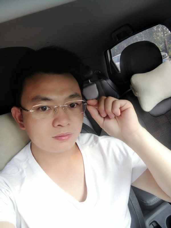 幸福的拥抱的第二张照片--漳州交友网