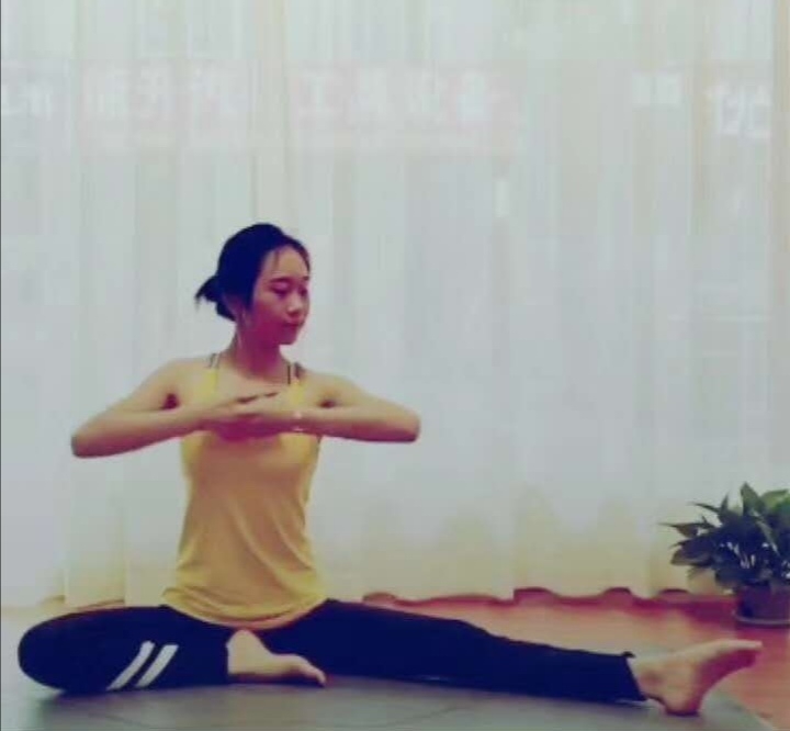静静子的第一张照片--漳州交友网