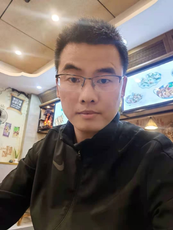 奔向幸福的第一张照片--漳州交友网