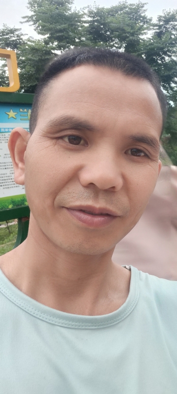 找个相爱的人结婚的第一张照片--漳州交友网