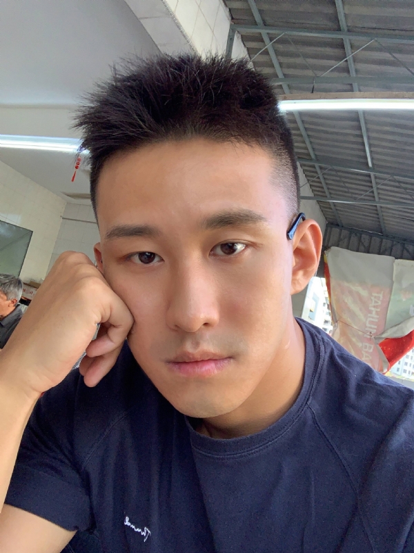 相见恨晚的第二张照片--漳州交友网