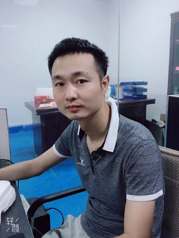 不忘初心的第一张照片--漳州交友网