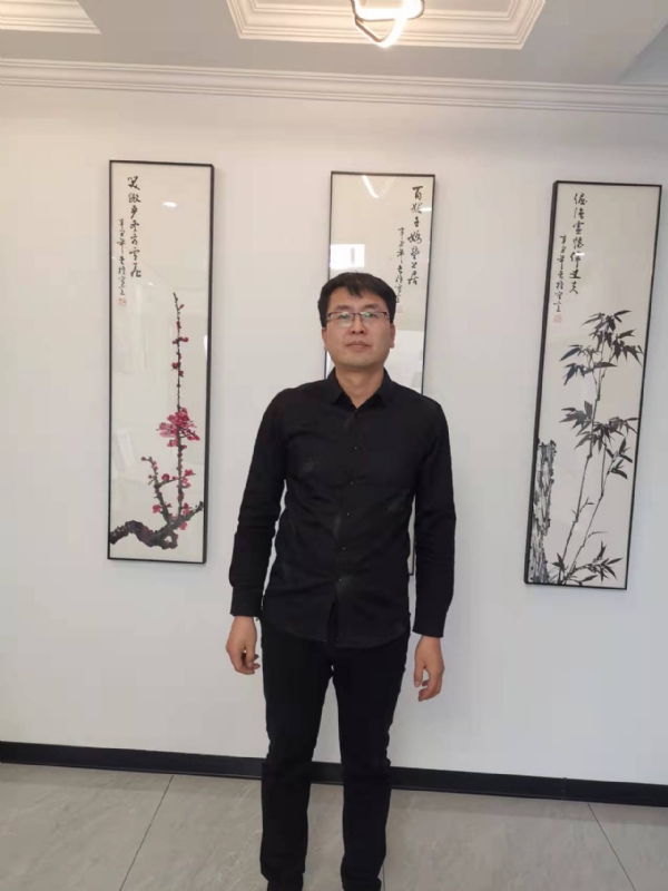 情义比天高的第一张照片--漳州交友网