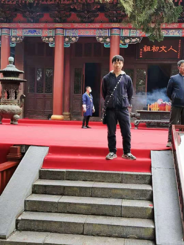 单身的小草的第三张照片--漳州交友网