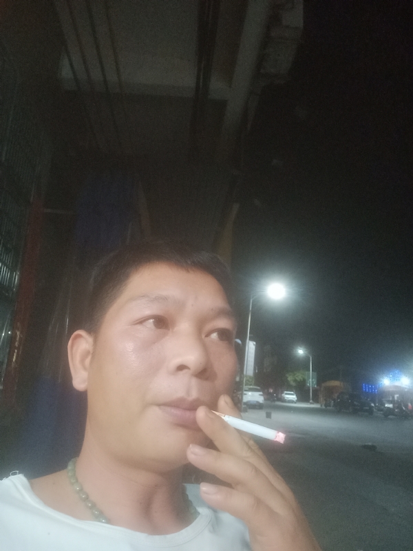 善解人意的第二张照片--漳州交友网