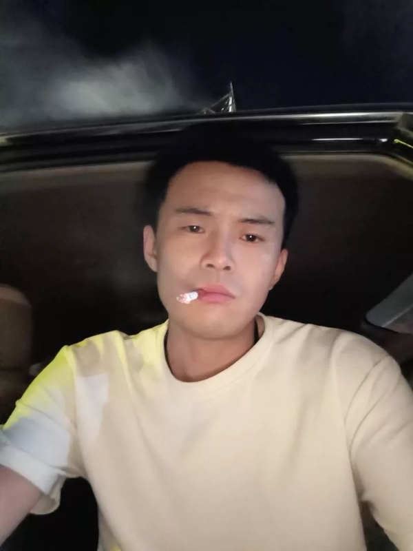 爱睡觉的土拨鼠的第一张照片--漳州交友网