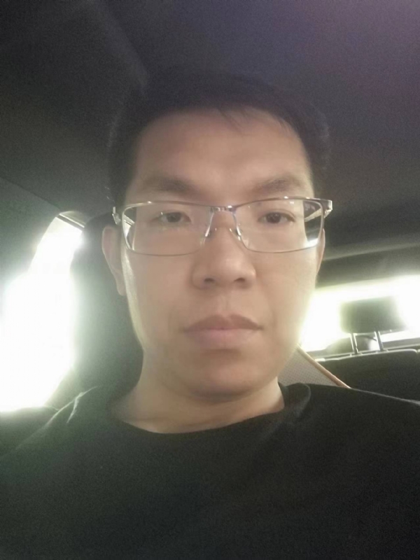 小黑包的第二张照片--漳州交友网