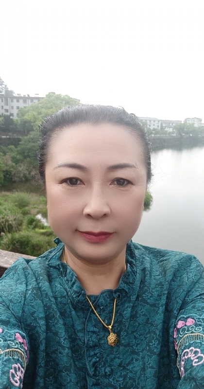 雨中情的第一张照片--漳州交友网