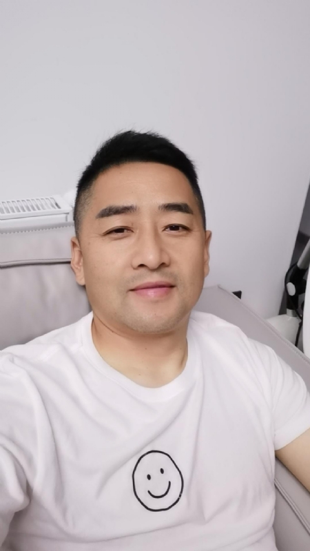 向阳而生的第一张照片--漳州交友网