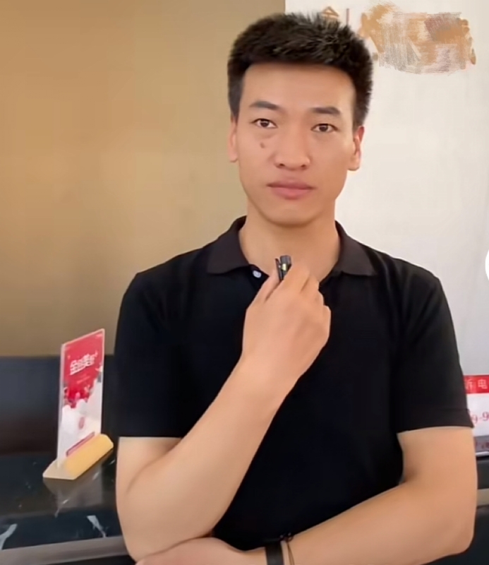 一杯梁白开的第一张照片--漳州交友网