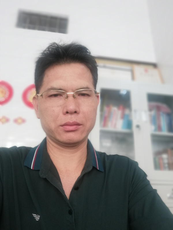 后视镜的第一张照片--漳州交友网