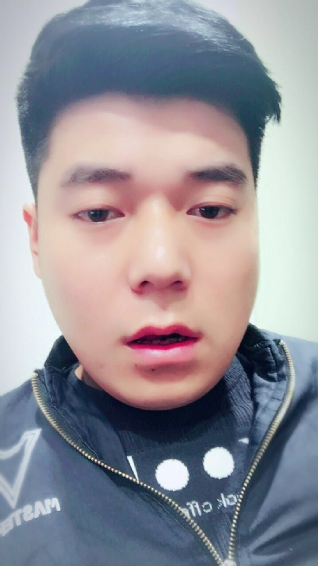 风向决定发型的第一张照片--漳州交友网